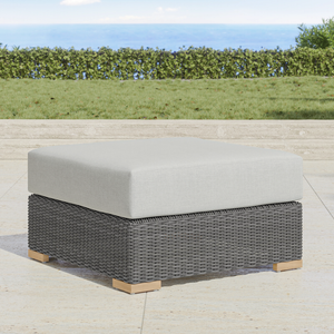 2 ottomans