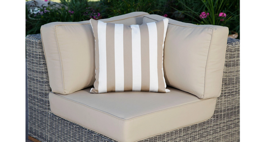 Cozy Up Your Porch: Creative Ways to Use Outdoor Throw Pillows for an Inviting Space