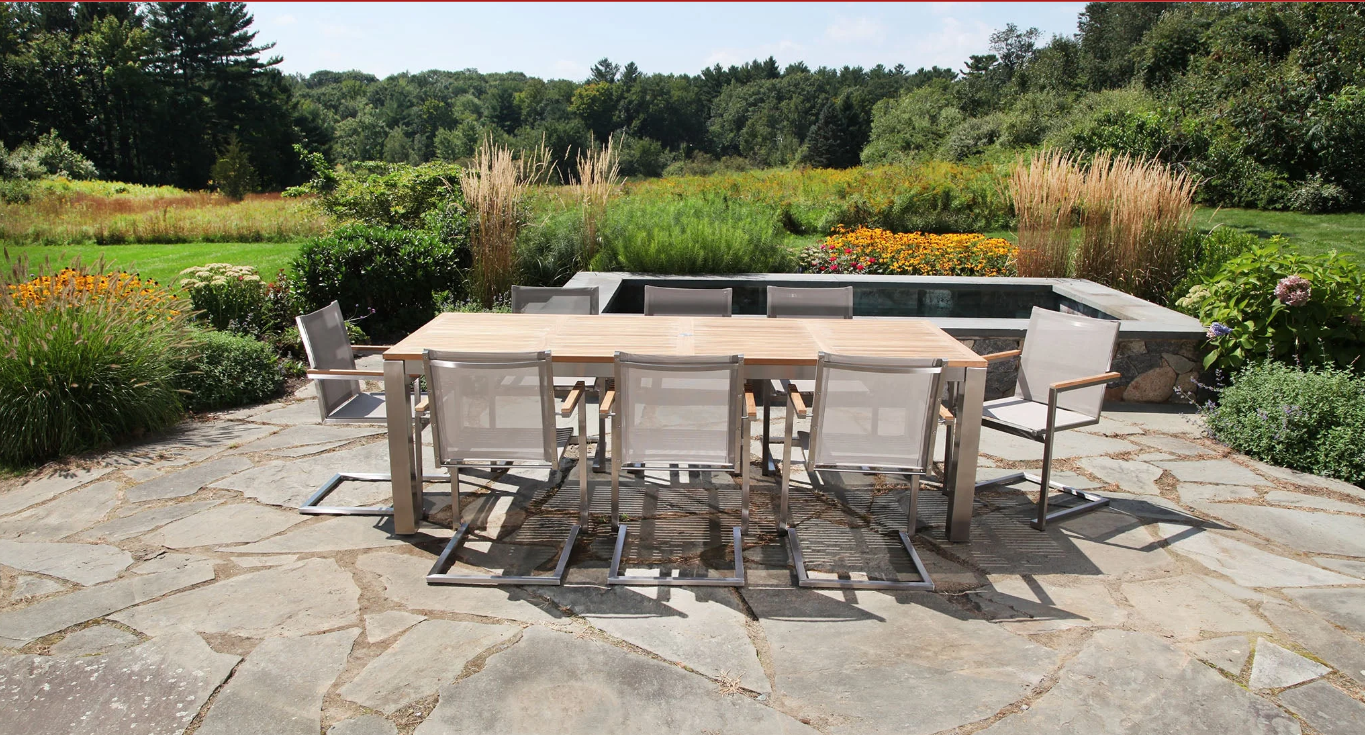 What Makes Teak Outdoor Furniture the Ultimate Choice for Outdoor Living