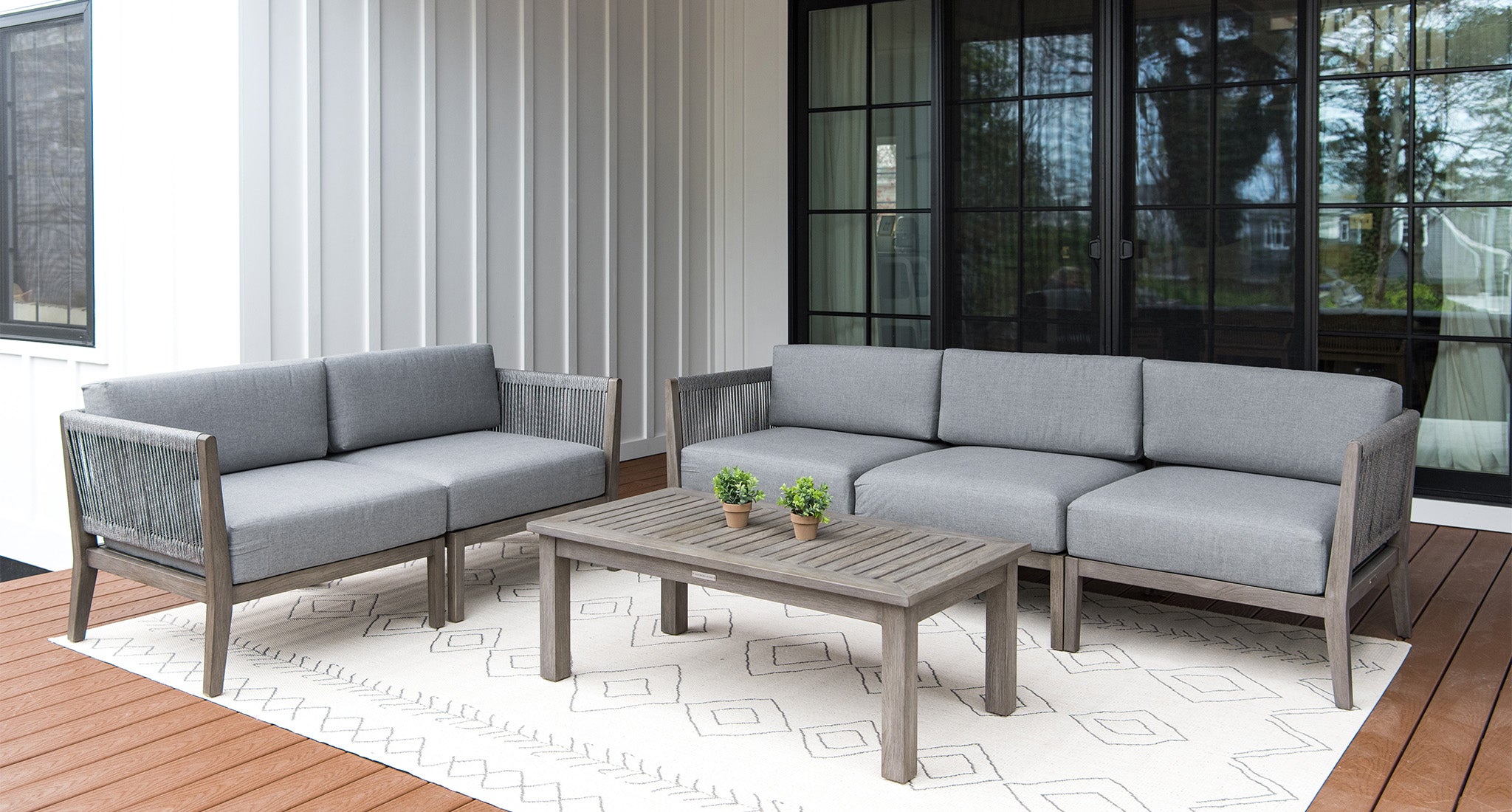 フィフィアンドロメオFifi&Romeo 　Sサイズ Fiji Teak & Rope Sofa & Loveseat Set - Madbury Road