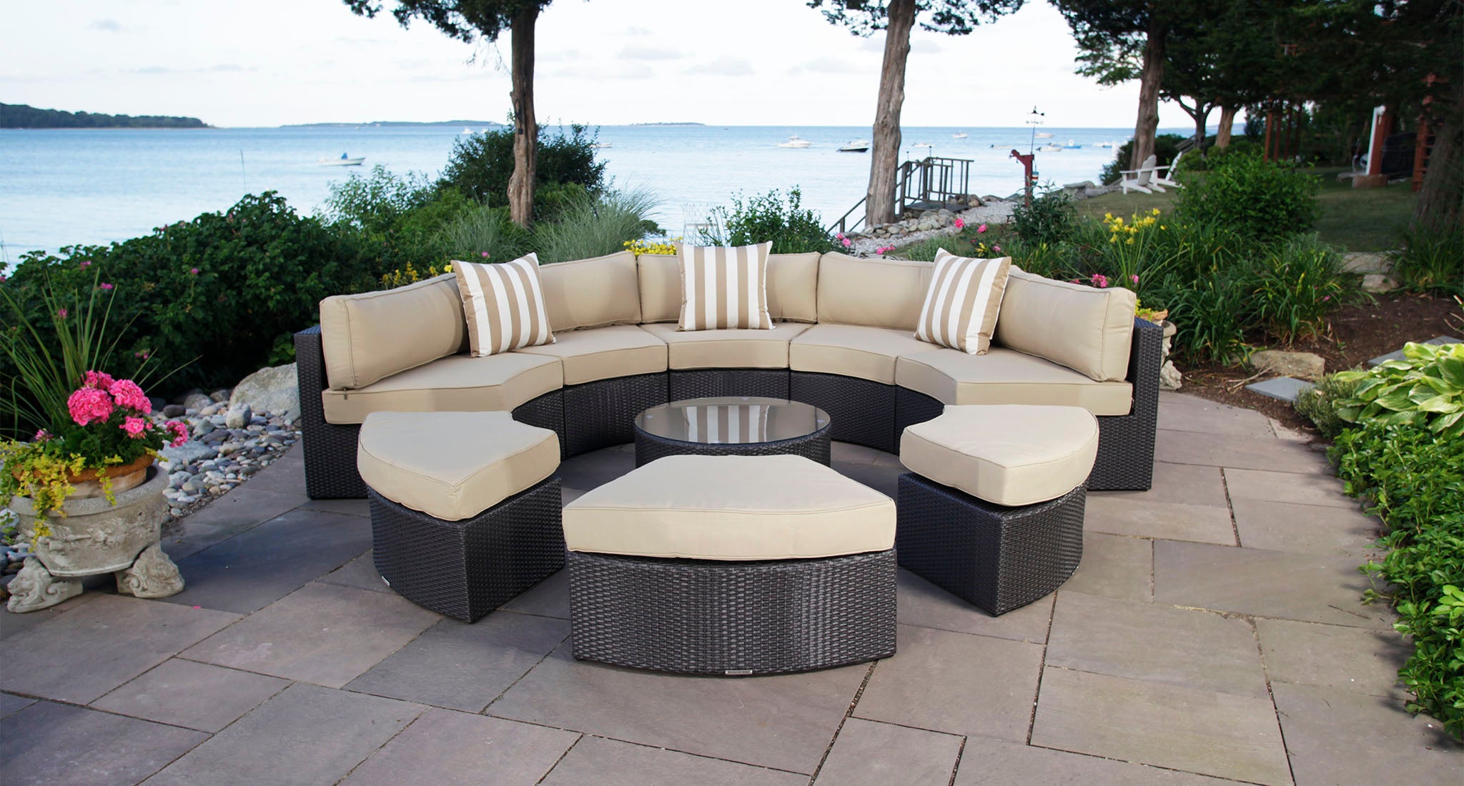 Santorini outdoor daybed - Sunbrella Spectrum Mushroom
